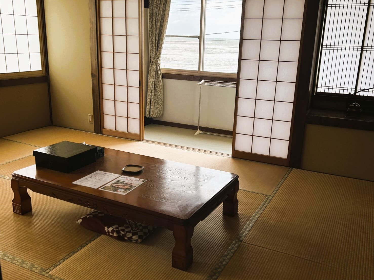 Sea side Japanese room 7