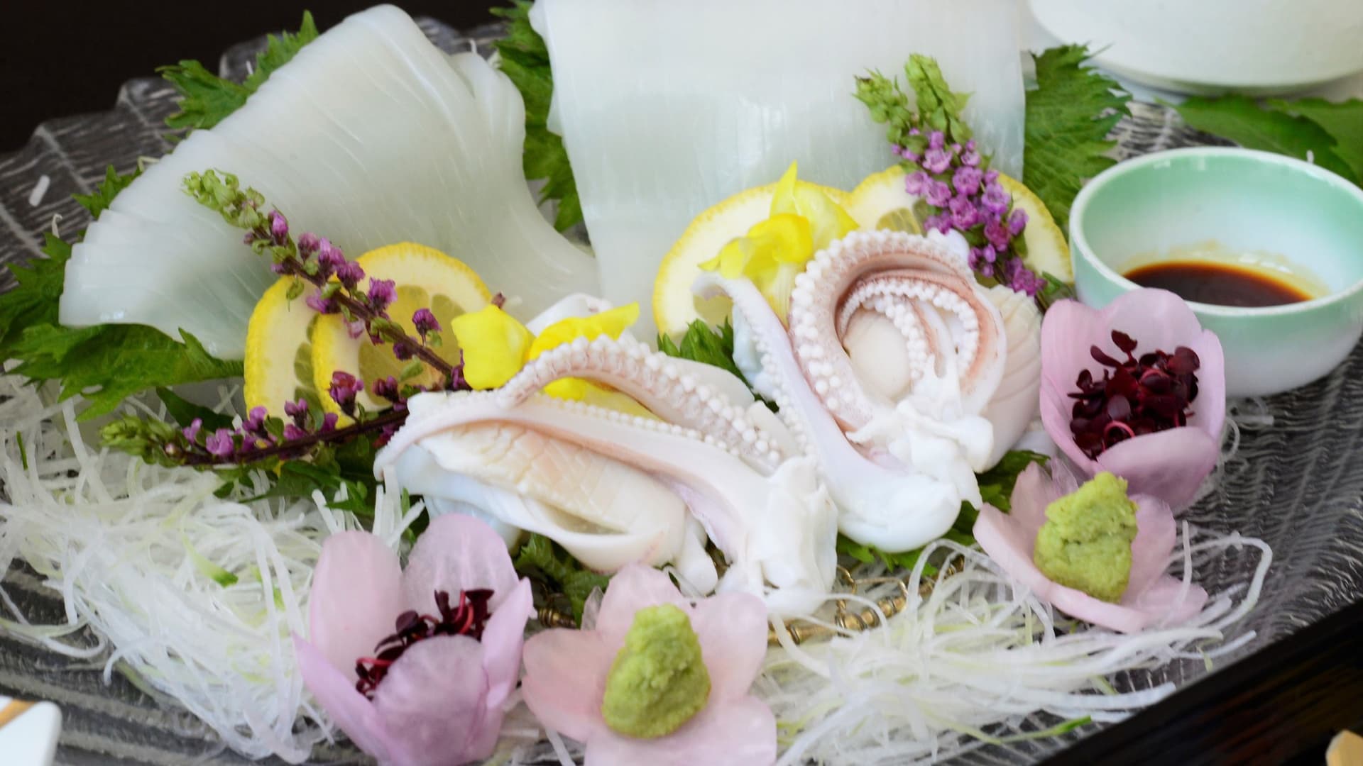 White squid sashimi