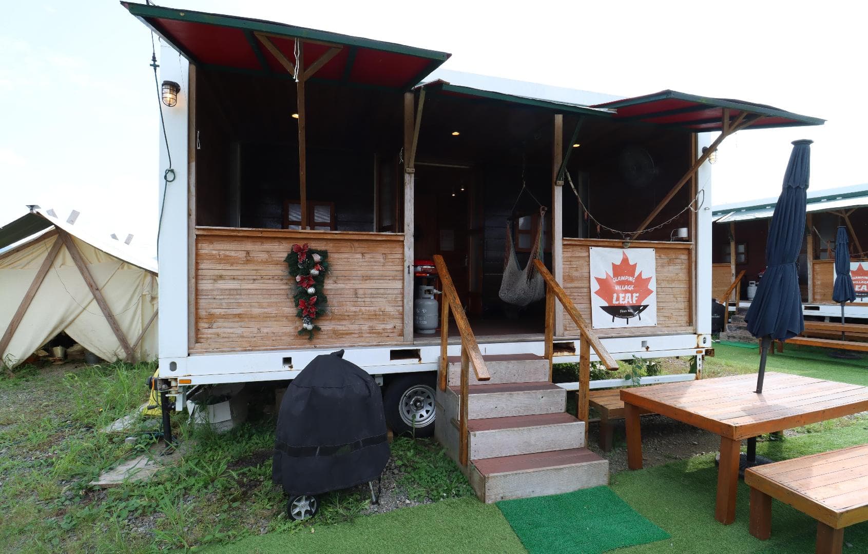 Glamping Village Leaf