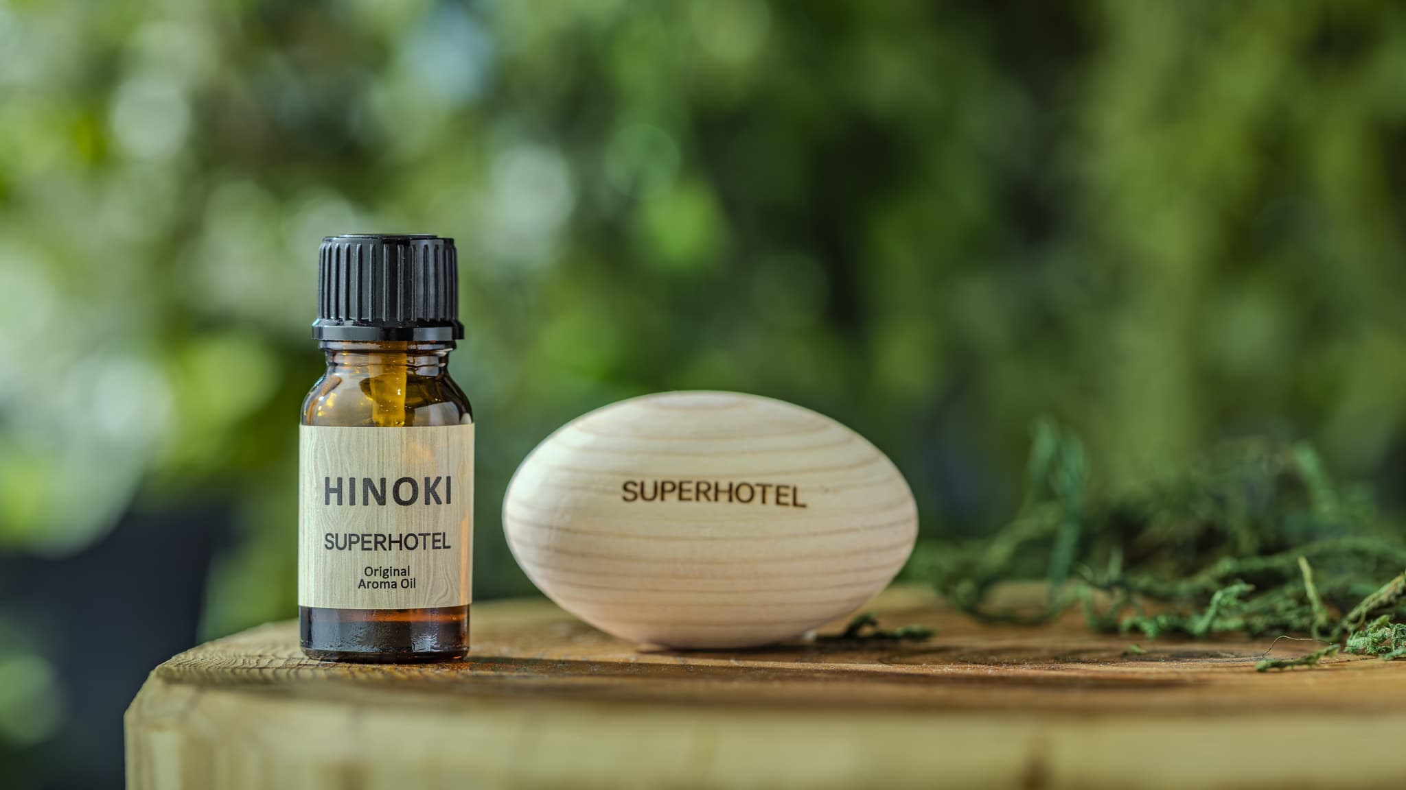 The pure scent of cypress soothes the mind.