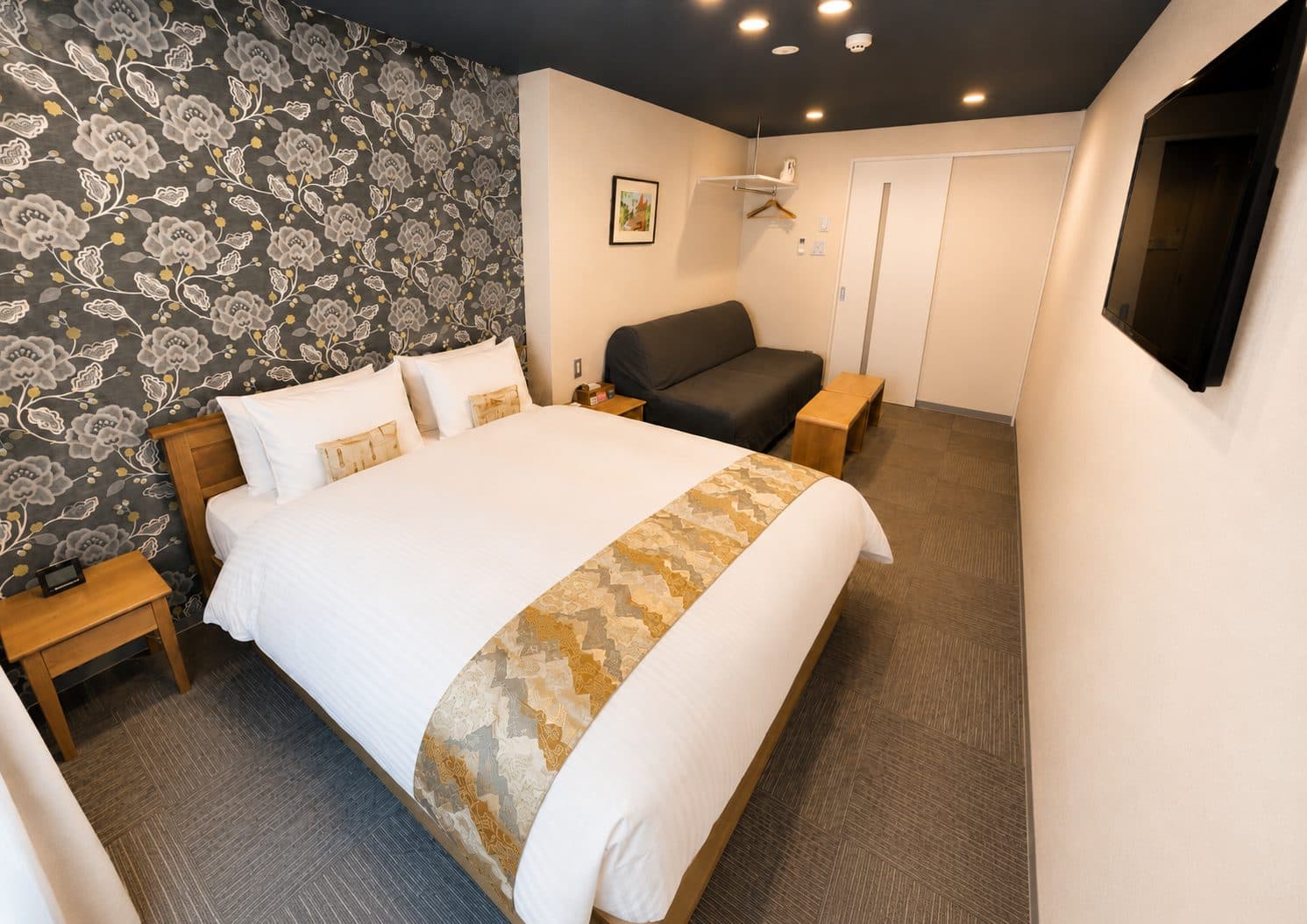 Rooms for up to 4