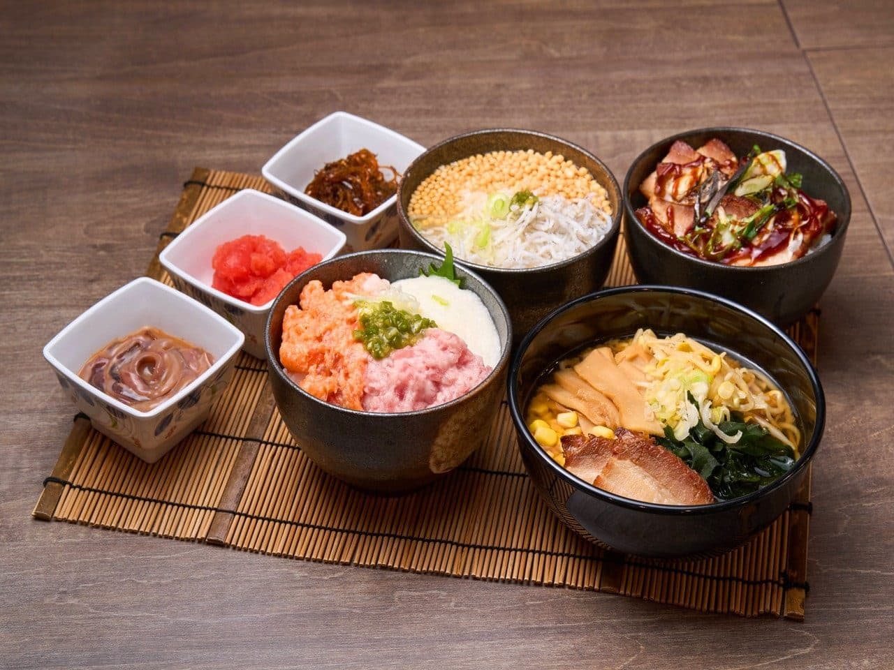 토핑 고르는 덮밥 조식