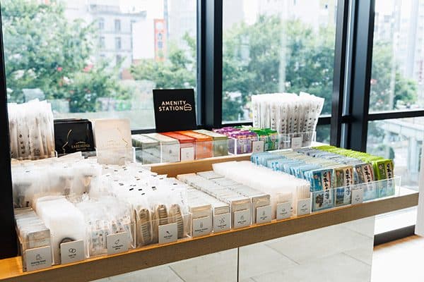 Lobby amenity station