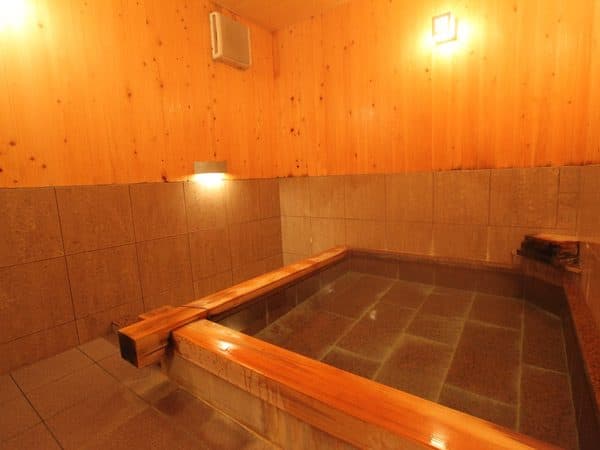 Free hinoki private bath