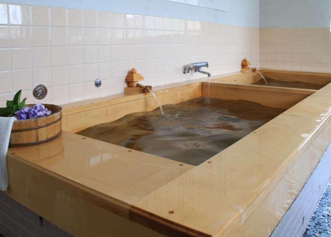 Koyamaki wooden bath