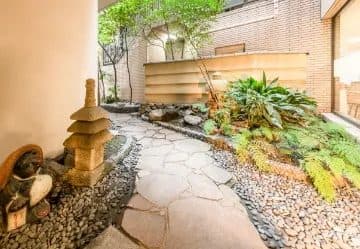 일본 정원풍 안뜰
