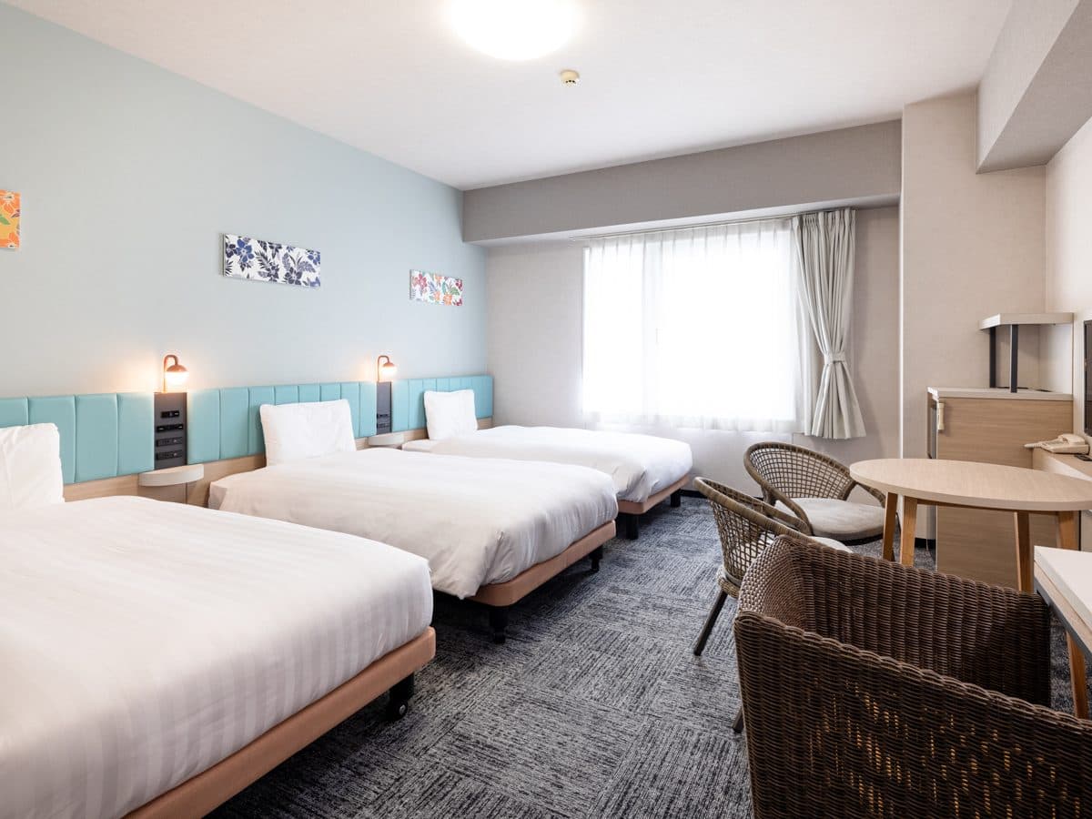 Three-bed family rooms