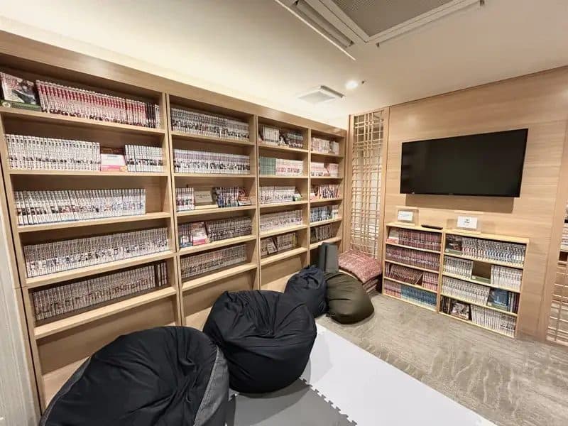 만화 1,000권 라운지