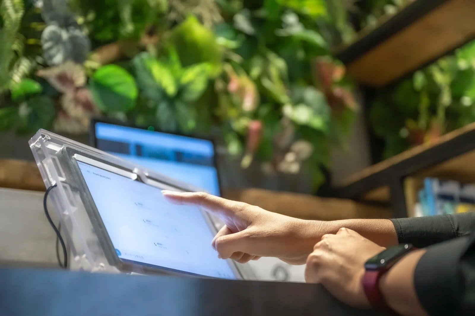 Self check-in, 24h remote desk