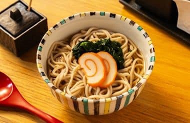밤참 소바 무료 제공