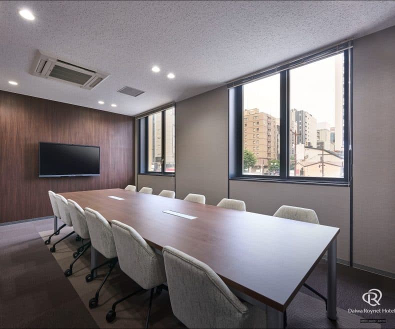 2nd-floor utility area