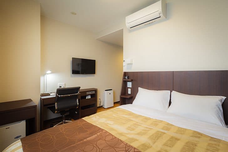 Shoes-off PREMIER rooms