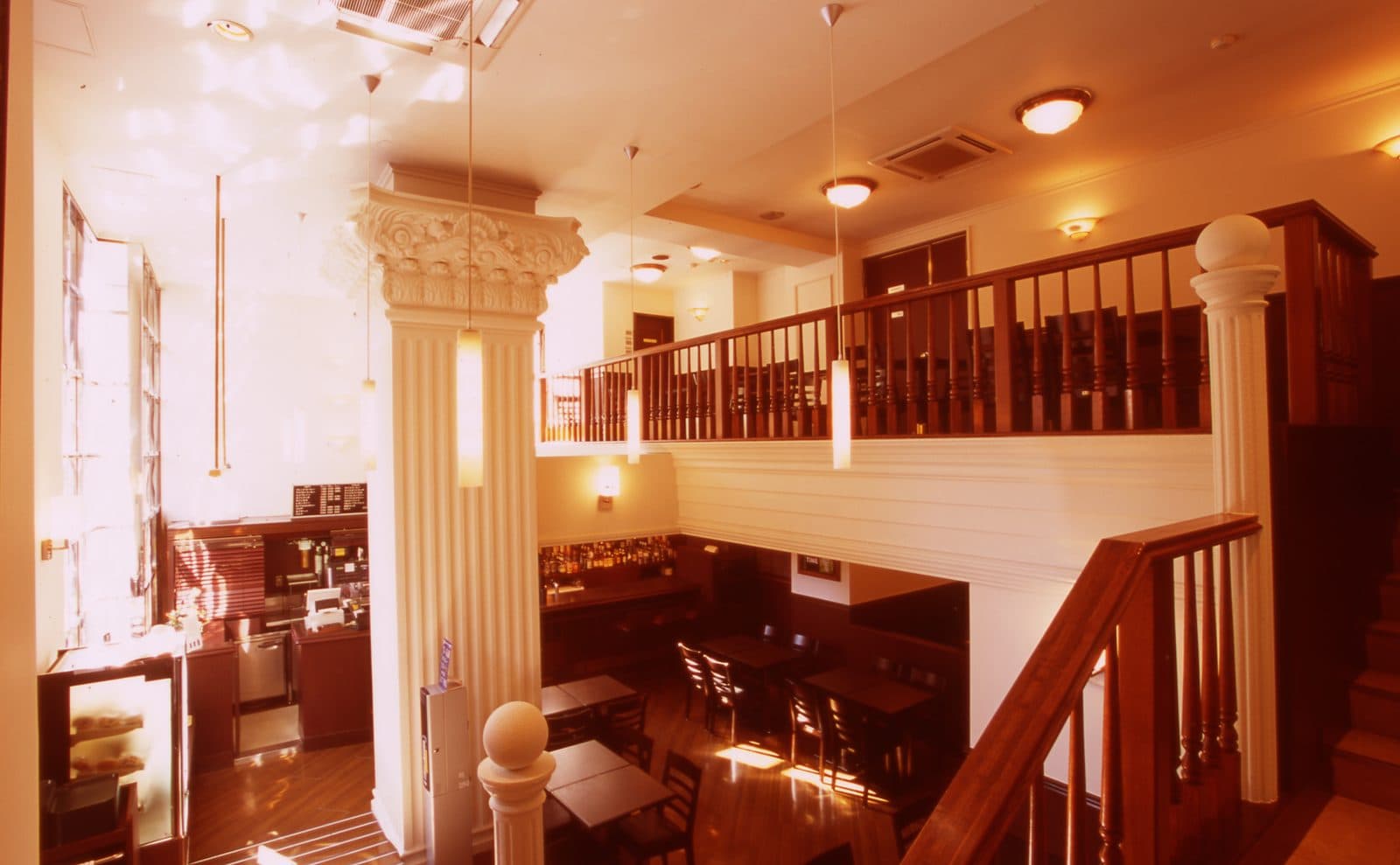 Pronto cafe & bar