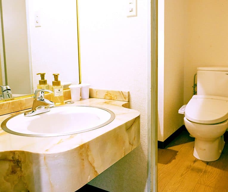 Separate bath and toilet