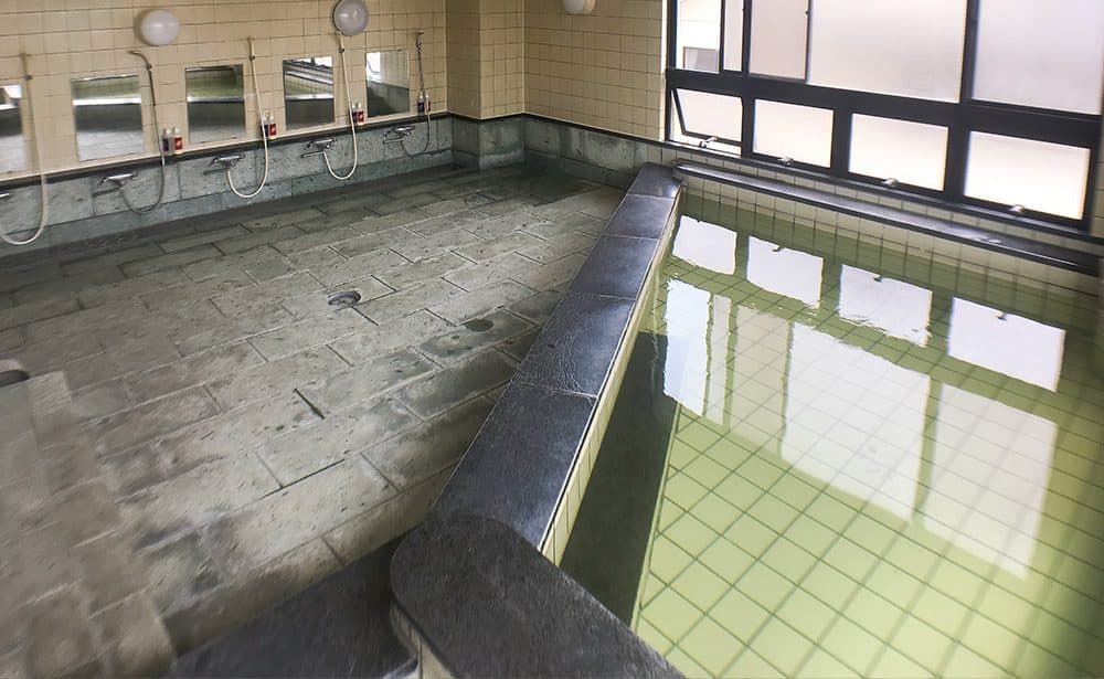 Binchotan bath & sauna