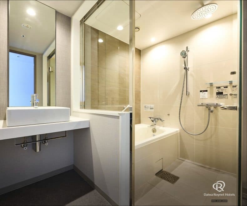 Separate bath and toilet