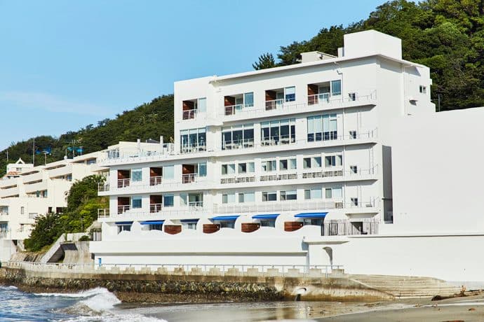 그리스풍 하양·파랑 건축
