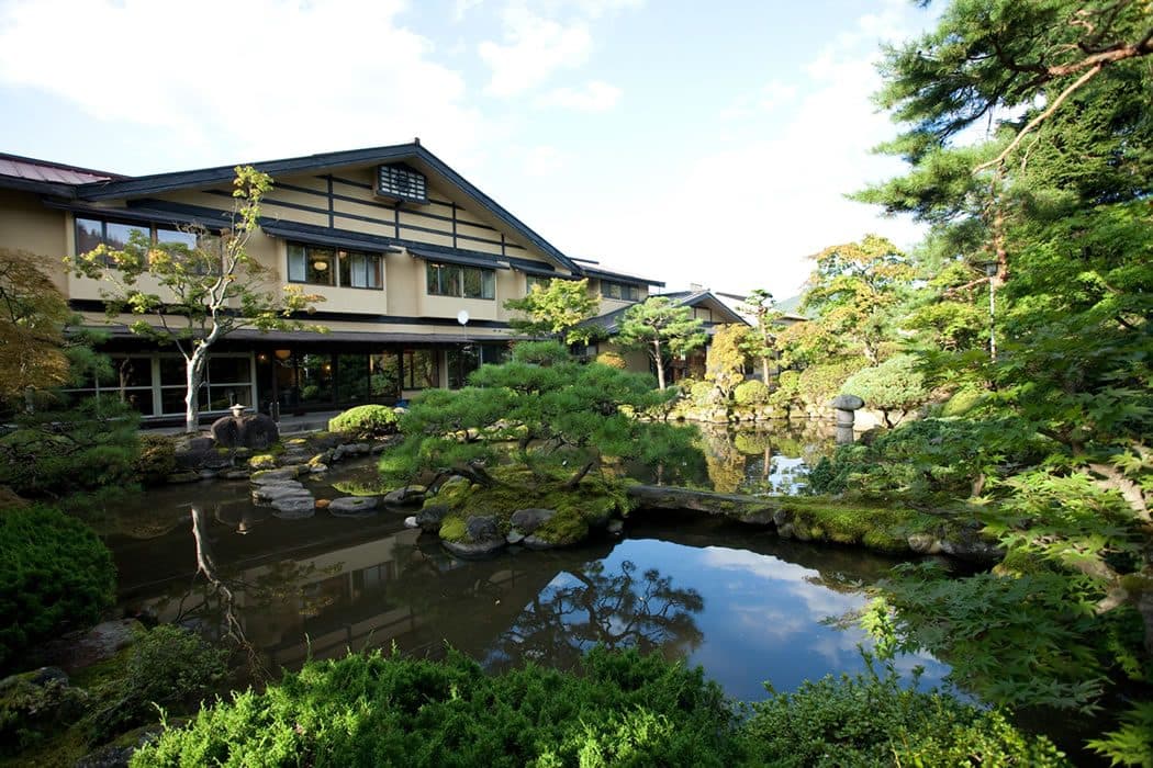 600-tsubo Japanese garden