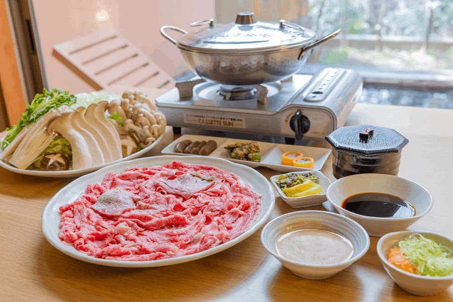 객실로 오는 히타치규 저녁