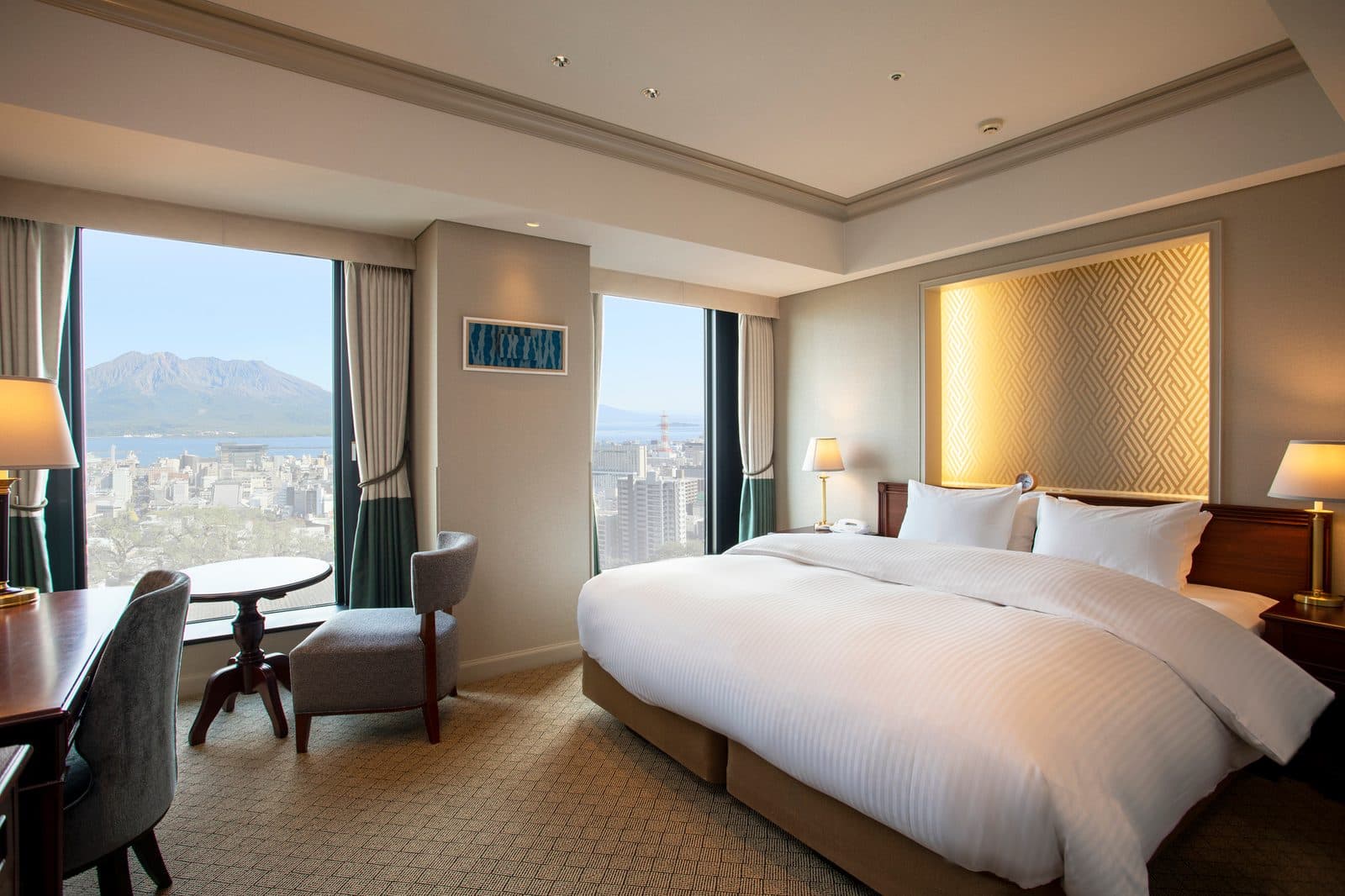 Sakurajima-view rooms