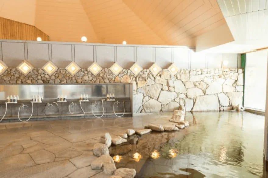 Free-flowing Sarukura Onsen