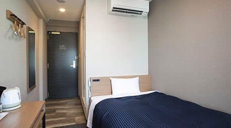 Roomy beds, firm mattresses
