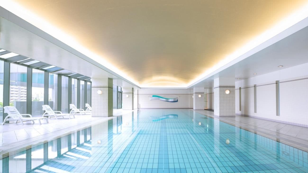 20m indoor pool