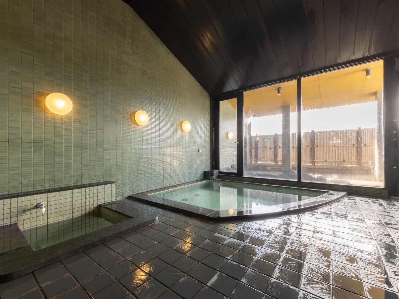 Large bath with open-air tub and sauna