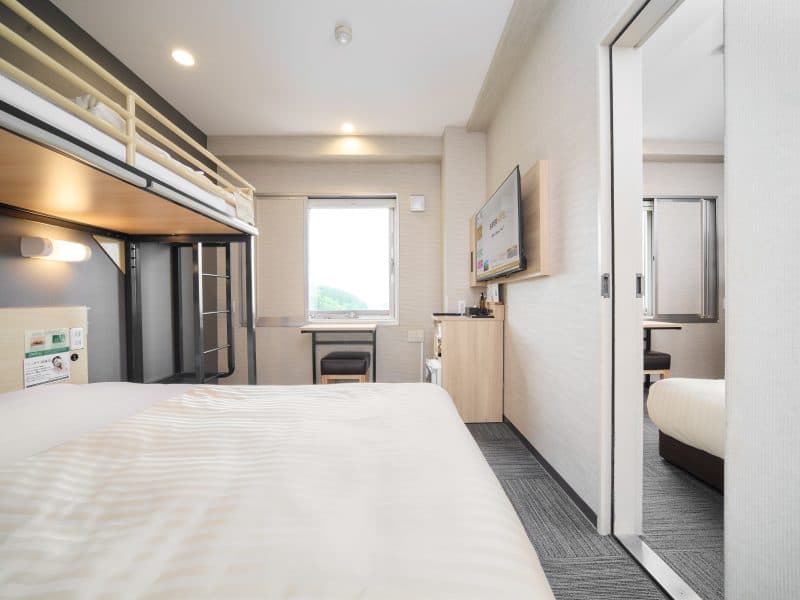 Loft-bed family rooms