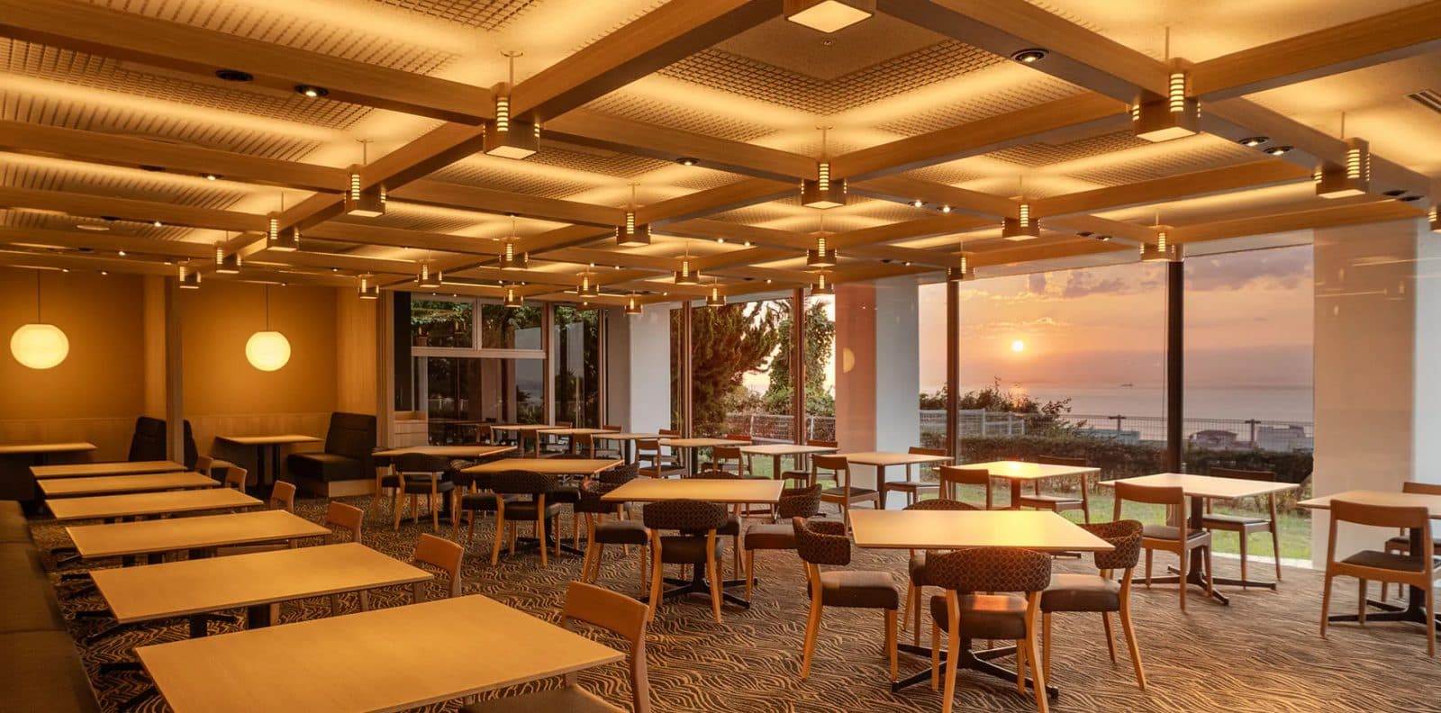 Awaji onion-lit restaurant