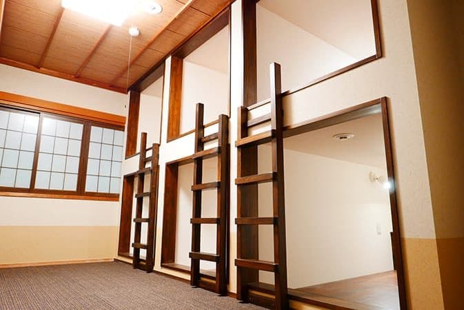 Cabin-bed dorms