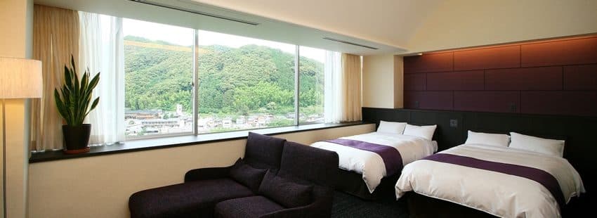 River-side rooms and suite