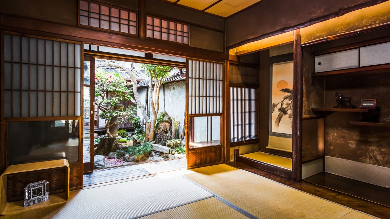 面朝庭院的离屋和室