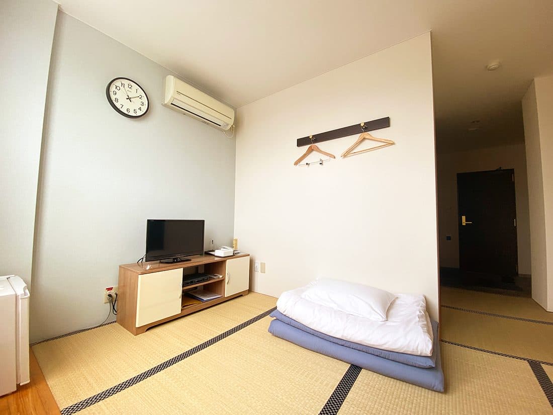 Tatami single rooms