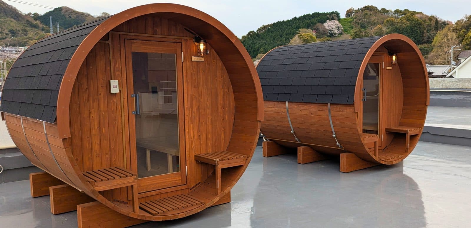 Barrel saunas by the sea