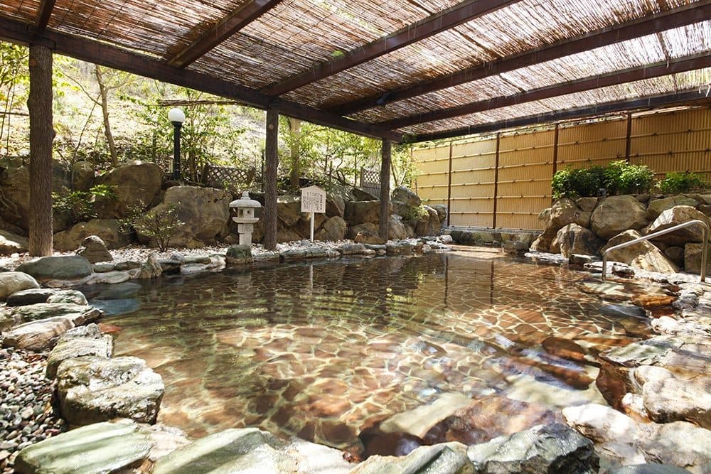 Rock open-air bath