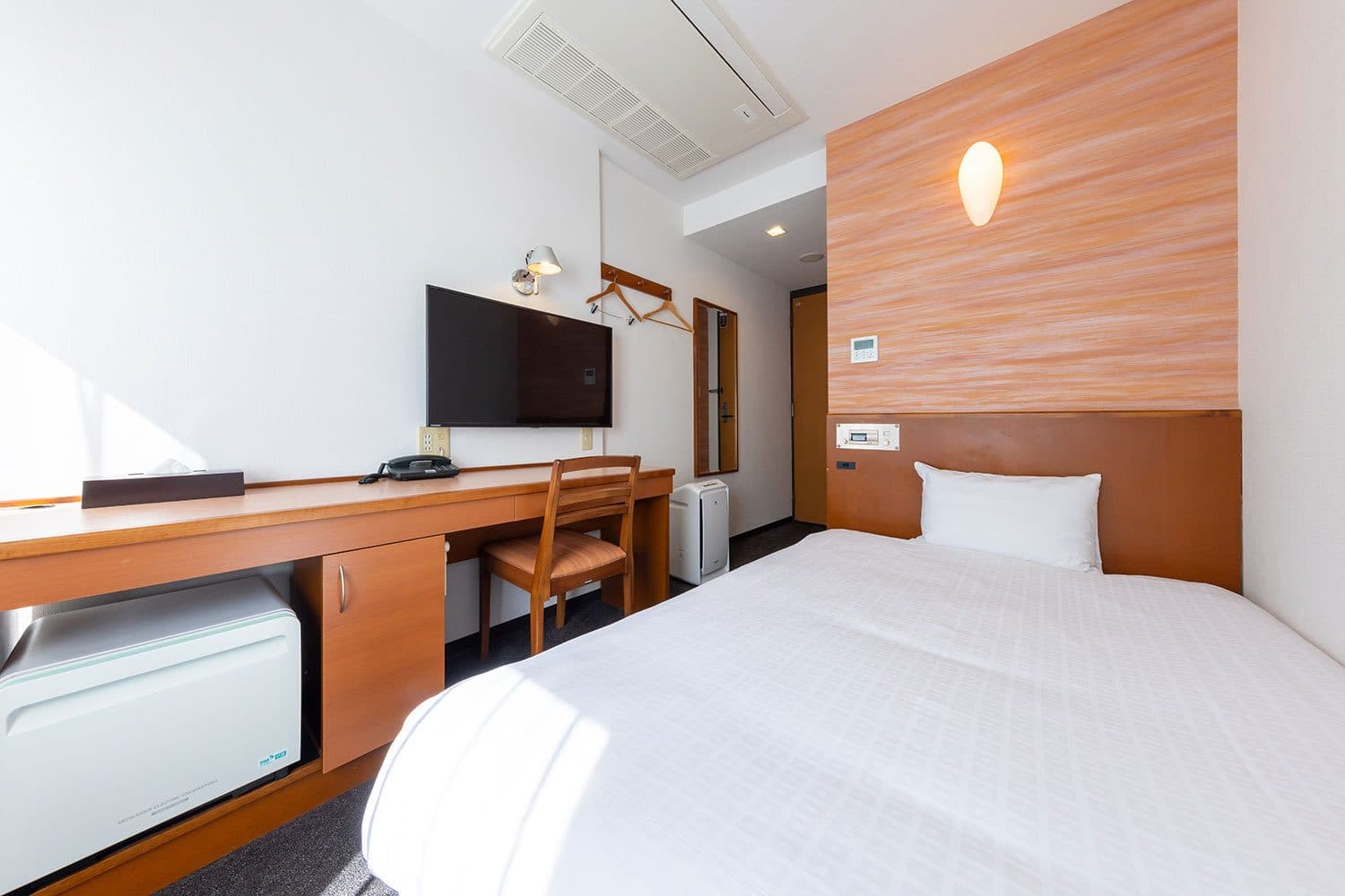 Semi-double beds as standard