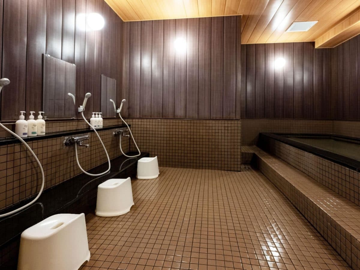 Public bath & gym