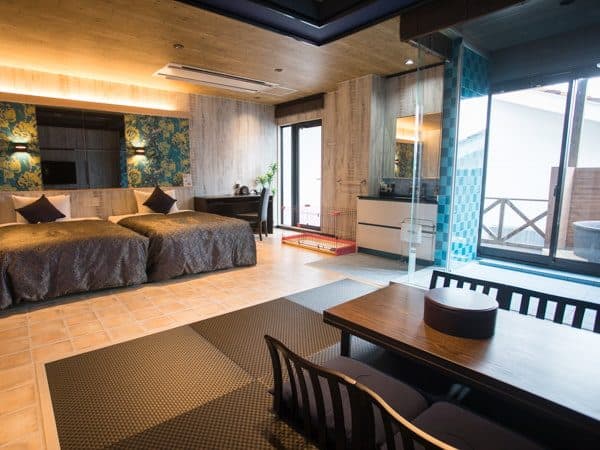 Dog-friendly suite