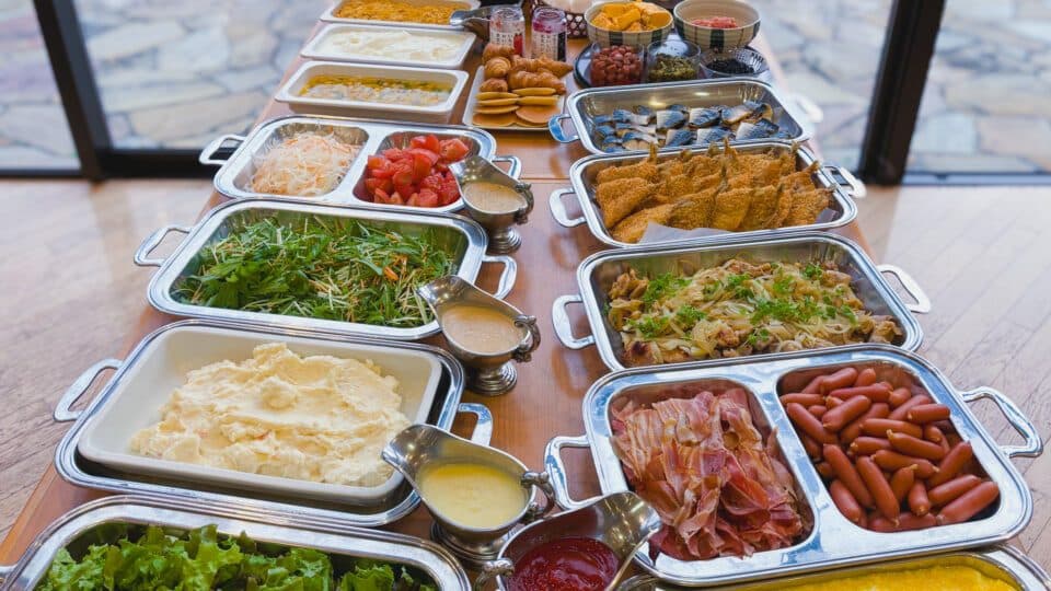 제철 식재료 조식 뷔페
