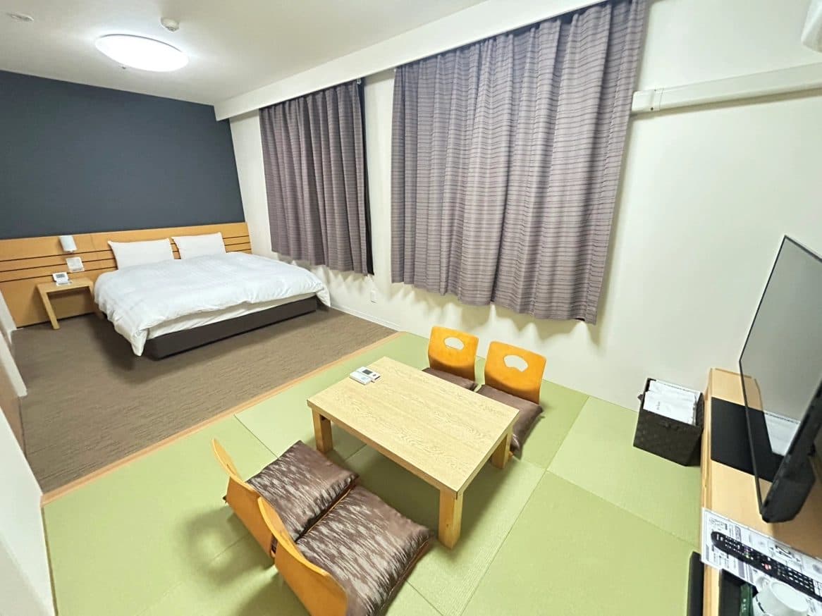 Japanese-Western rooms for four