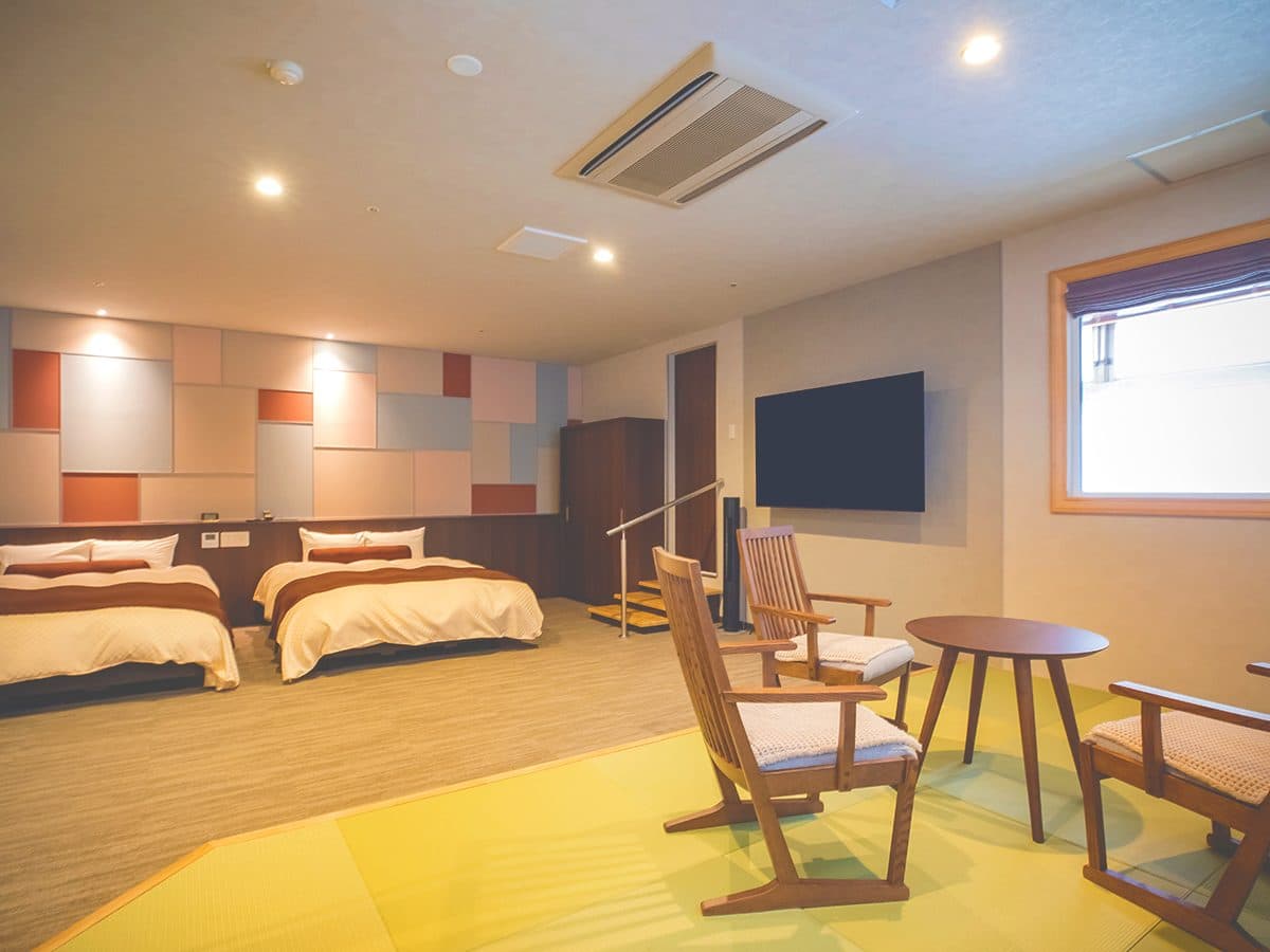 11 rooms with private onsen