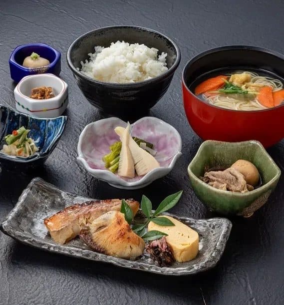 나라 향토 아침 식사