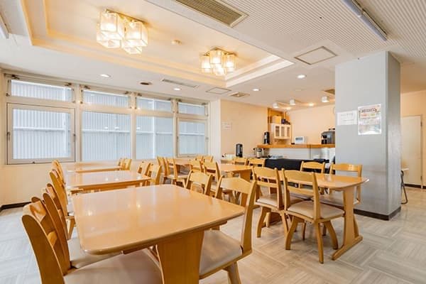 免费自助早餐