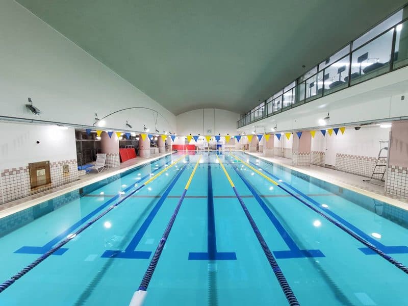 Attached sports club