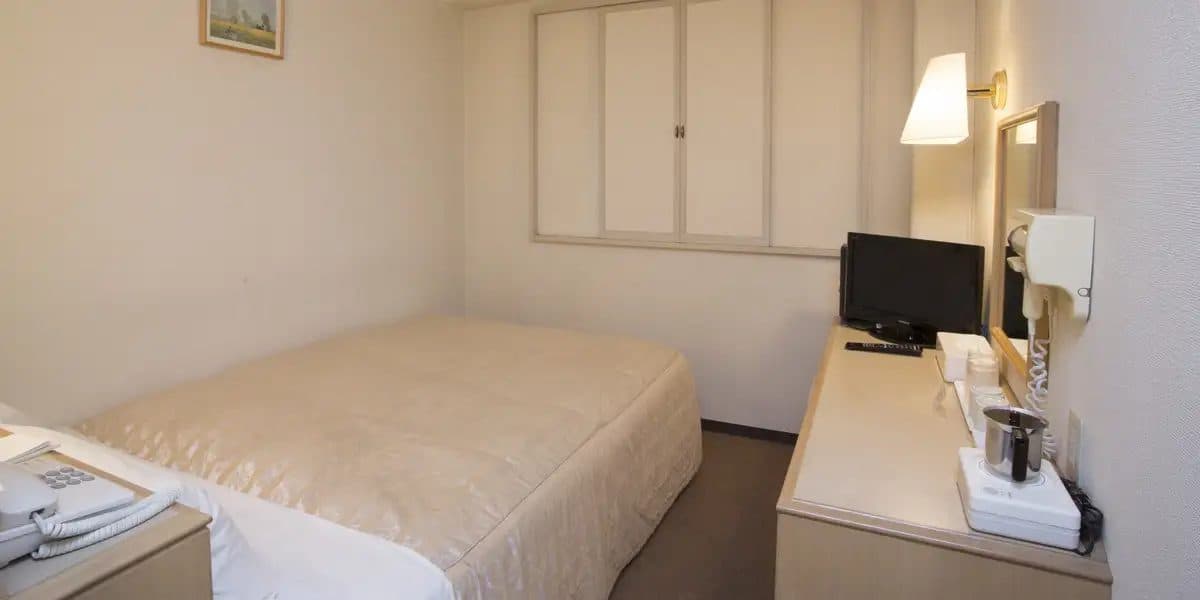 Roomy beds in singles