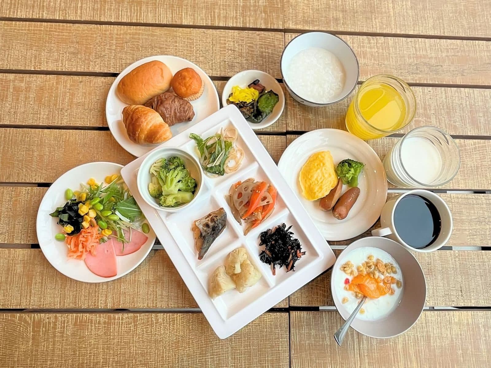1층 오이케 카페 조식