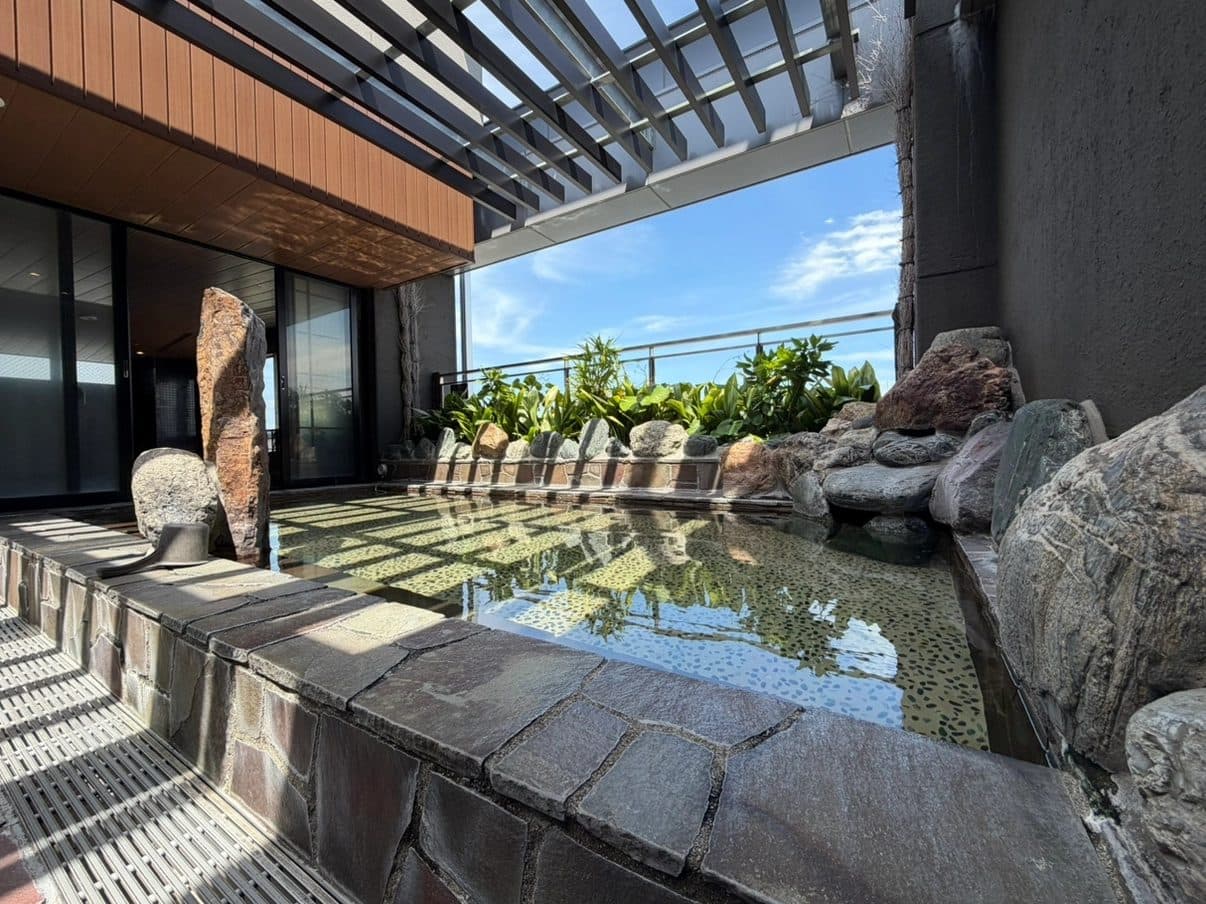 Private kuroyu hot spring