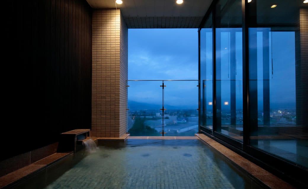 Sky Spa 40 m up