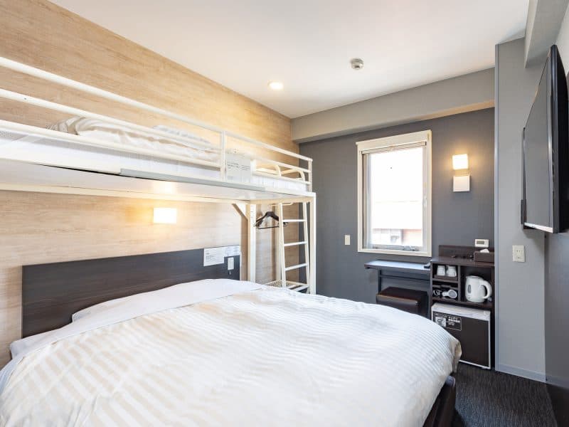 Super Room with loft bed